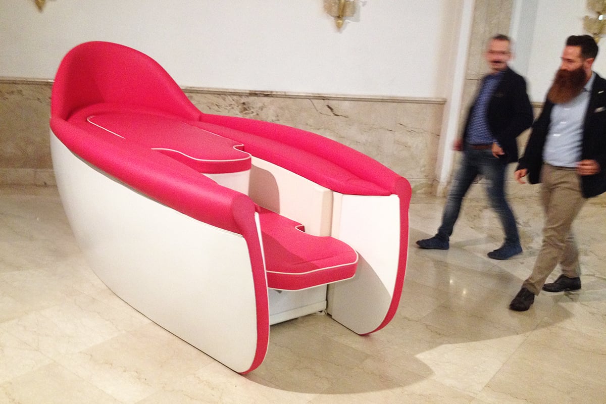 desire_donova_bed_for_sex_design_for_erotic_furniture_giovanni_tomasini_04